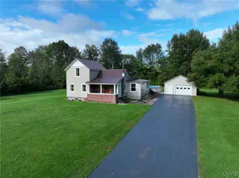 9109 Conquest Rd, Mentz, NY 13140