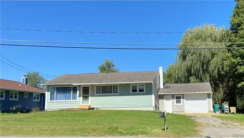 3097 Cold Springs Rd, Lysander, NY 13027