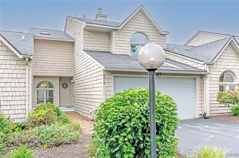 6215 The Hamlet, Jamesville, NY 13078