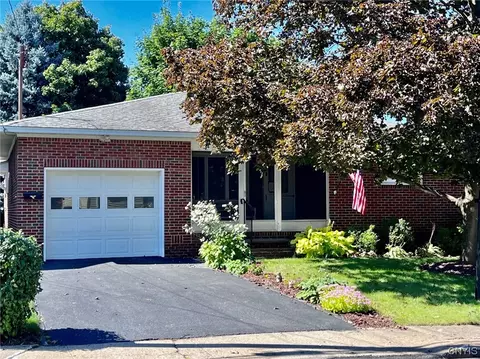 320 Lionel Ave, Geddes, NY 13209