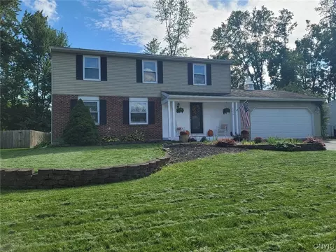 4214 Stepping Stone Ln, Clay, NY 13090