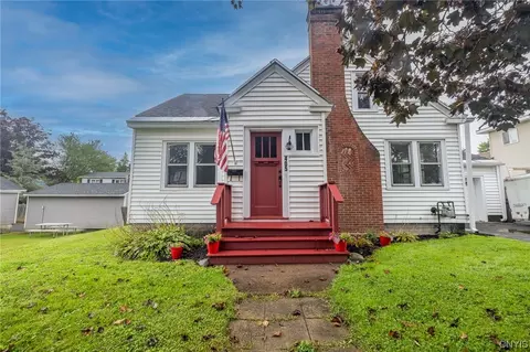 405 Main St, Schroeppel, NY 13135