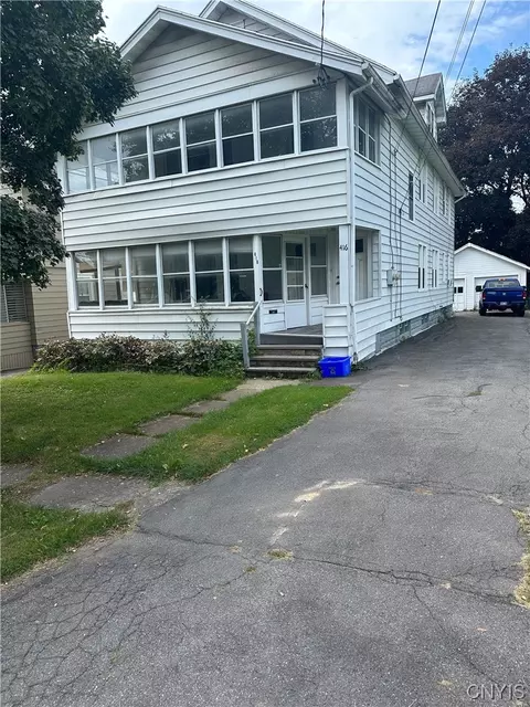 416 Ridgewood Dr, Syracuse, NY 13206