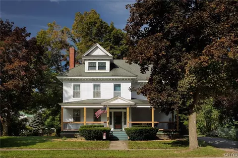 57 S Jefferson St, Mexico, NY 13114