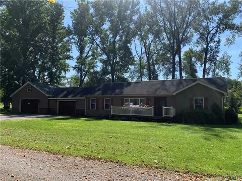 589 Great Gully Cove Rd, Springport, NY 13160