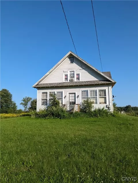 6894 S James St, Rome, NY 13440