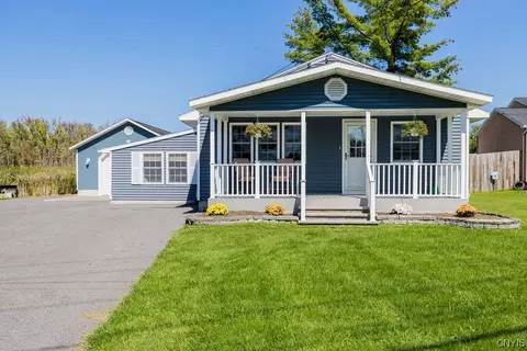 7621 E Taft Rd, East Syracuse, NY 13057