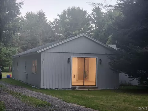 988 Shantz Rd, Jordan, NY 13080