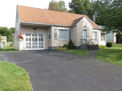 16 Leard Rd, New Hartford, NY 13413