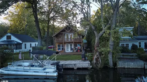 8438 Tuttle Rd, Bridgeport, NY 13030