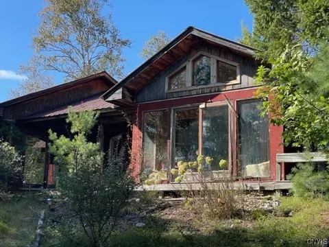 6857 Ny-28, Indian Lake, NY 12842