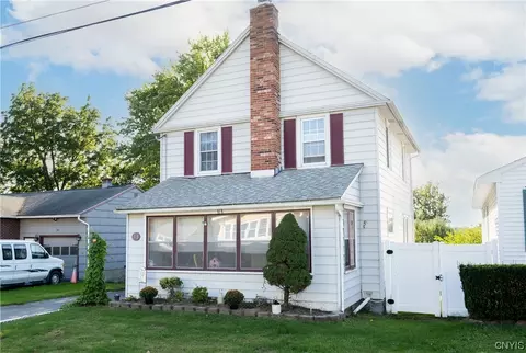 313 Colfax Ave, East Syracuse, NY 13057