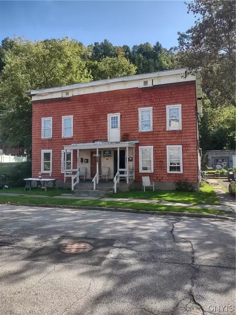 521-523 E Jefferson St, Little Falls, NY 13365