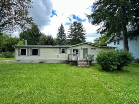 17 Front St, Cortland, NY 13045
