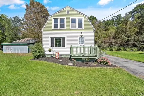 4016 Cedarvale Rd, Onondaga, NY 13215