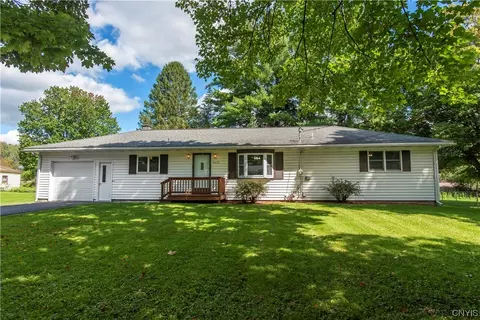 9655 Maynard Dr, Marcy, NY 13403