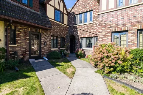 3401 James St #14, Syracuse, NY 13206