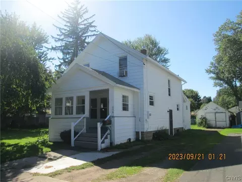 156 W 3rd St N, Fulton, NY 13069