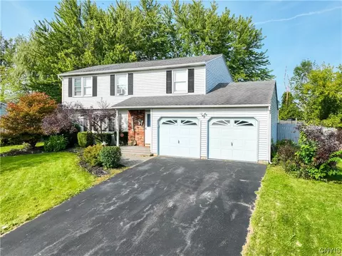 8373 Golden Larch Ln, Clay, NY 13090