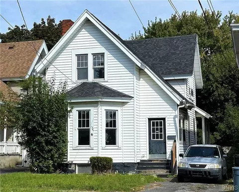 608 N Mcbride St, Syracuse, NY 13203