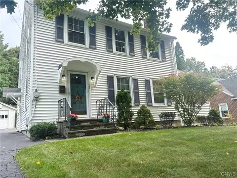 136 Century Dr, Geddes, NY 13209