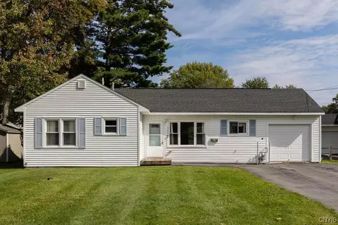 305 Helen St, North Syracuse, NY 13212
