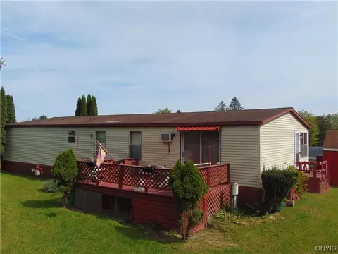 1 Blackberry Ln, Freeville, NY 13068