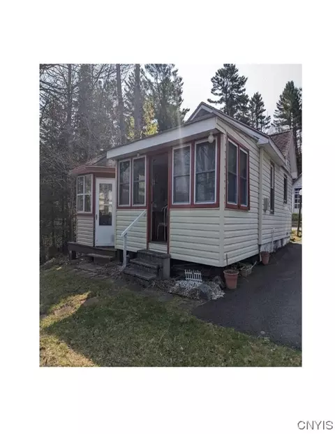 6103 State Rte 3, Harrietstown, NY 12945