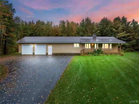 10354 Woods Rd, Marcy, NY 13403