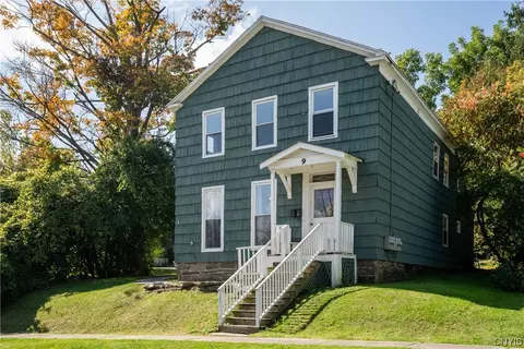 9 Center St, Cazenovia, NY 13035