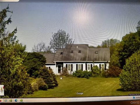 8976 Jackson Rd, Clay, NY 13041
