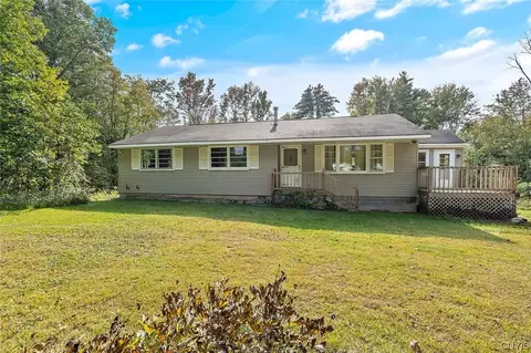 199 Lower Rd, Constantia, NY 13044
