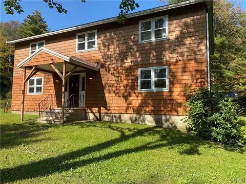 8 Stark Rd, Amboy, NY 13493
