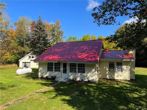 6524 Erie Canal Rd, Watson, NY 13343