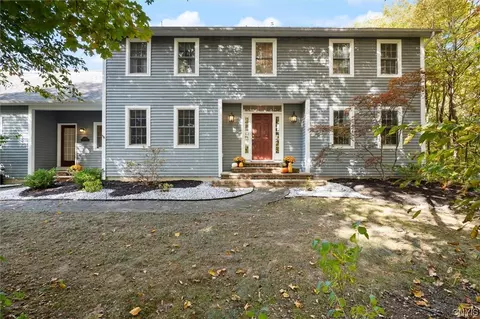 4435 Swissvale Dr, Manlius, NY 13104