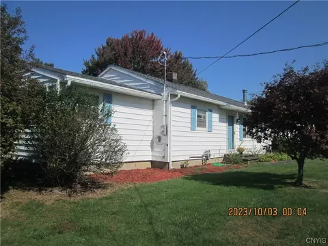 55 Whitcomb Rd, Fulton, NY 13069