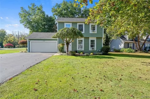 3048 Claybourne Ln, Lysander, NY 13027