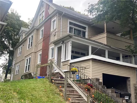 704 Oak St, Syracuse, NY 13203