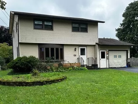 125 Helfer Ln, Minoa, NY 13116