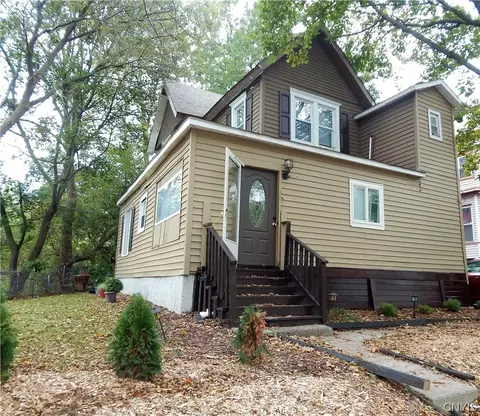 219 Glenwood Ave, Syracuse, NY 13207