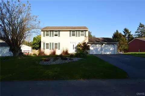 3707 Pendulum Path, Baldwinsville, NY 13027