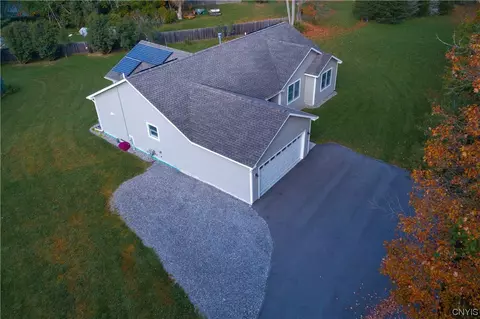 19 Clinton St, Tully, NY 13159 photo 2