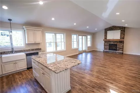 19 Clinton St, Tully, NY 13159 photo 9