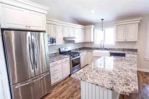 19 Clinton St, Tully, NY 13159 photo 17
