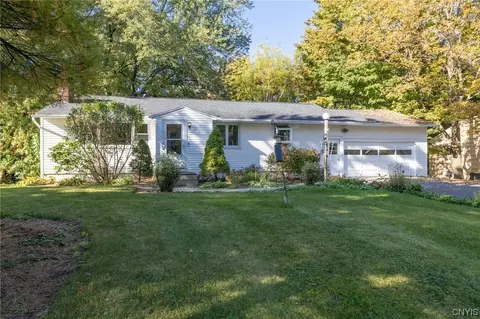 214 Churchill Ln, Fayetteville, NY 13066