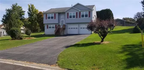 130 Circle Dr S, Lenox, NY 13032