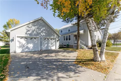 519 Franklin St, Clayton, NY 13624