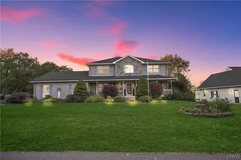 11 Kurts Kt, Whitestown, NY 13492