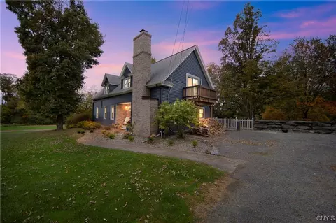 8171 Salt Springs Rd, Manlius, NY 13104