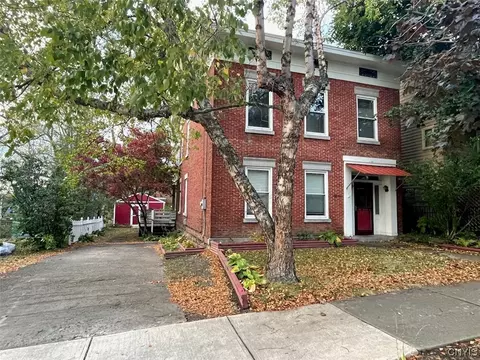 59 E Utica St, Oswego, NY 13126